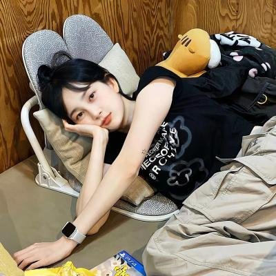 春色无边满人间